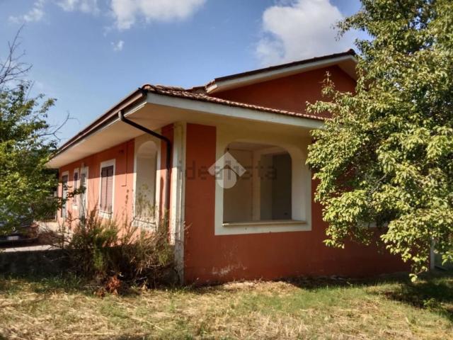Casa in vendita a Castelfranci, Campania
