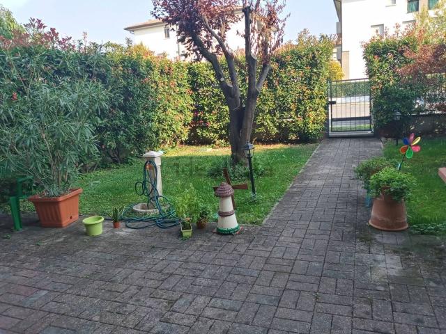 Casa in vendita a Bassa Reggiana, Re
