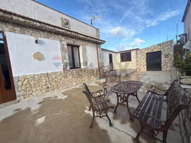 Casa in vendita a Misilmeri, Sicilia