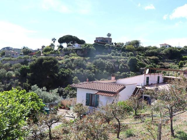 Casa in vendita a Bordighera, Liguria