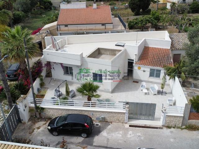 Casa in vendita a Scoglitti, Vittoria