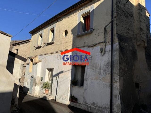Casa in vendita a Carinola, Campania