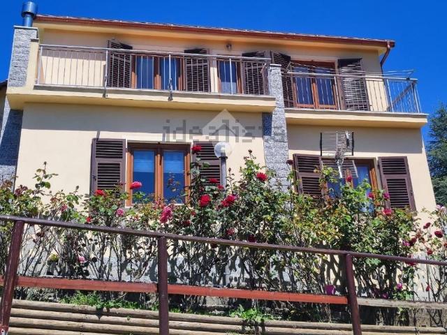 Casa in vendita a Torriglia, Liguria