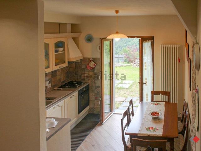 Casa in vendita a Unione Comuni Garfagnana, Castelnuovo Di Garfagnana