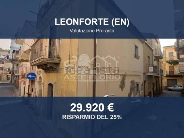 Casa in vendita a Leonforte, Sicilia