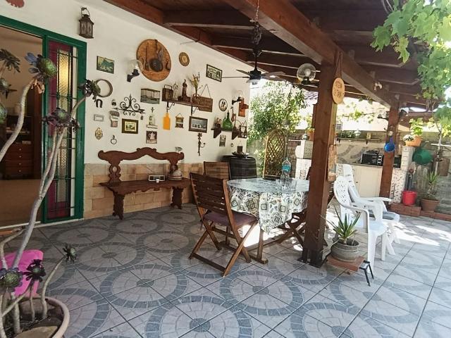 Casa in vendita a Minturno, Lazio