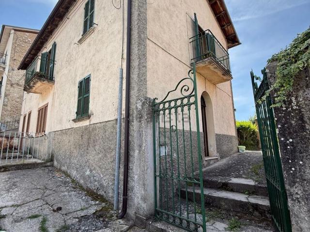 Casa in vendita a Petrella Salto, Lazio