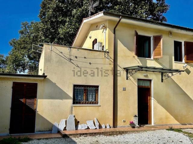 Casa in vendita a Tonfano, Toscana