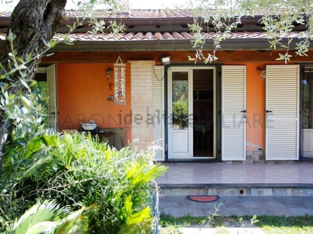 Casa in vendita a San Cristoforo, Marina Di Massa