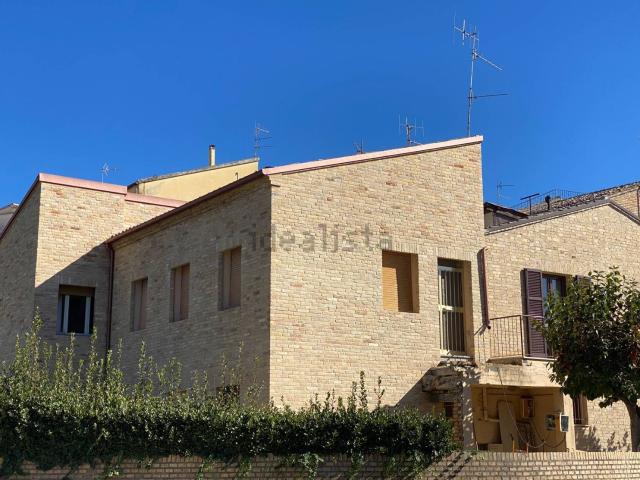 Casa in vendita a Marche, Macerata