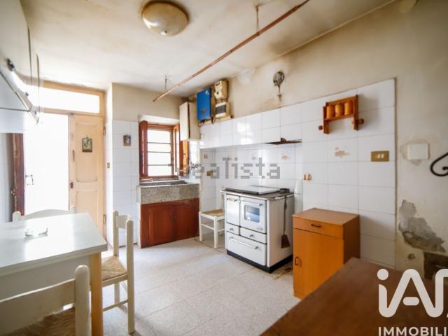 Casa in vendita a Unione dei Comuni Montani Amiata Grossetana, Castell'azzara