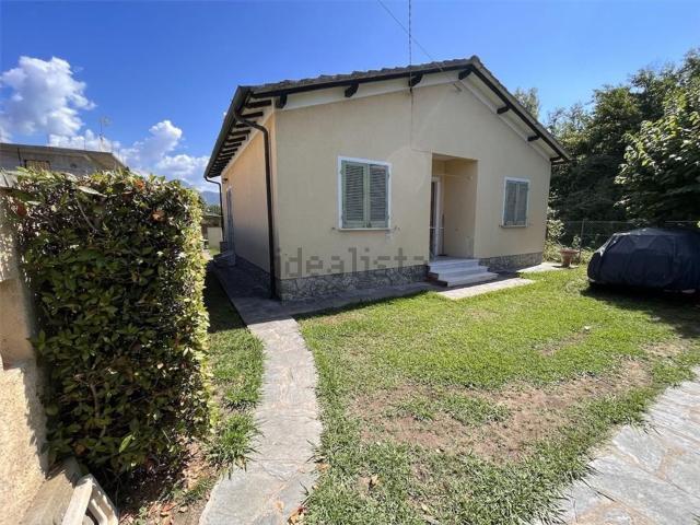 Casa in vendita a Roma Imperiale, Forte Dei Marmi