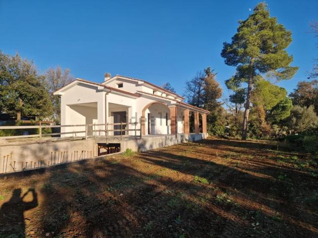 Casa in vendita a Cecina, Toscana