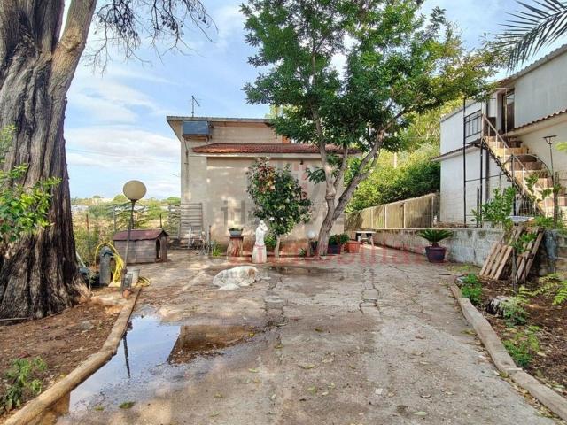 Casa in vendita a Vittoria, Sicilia