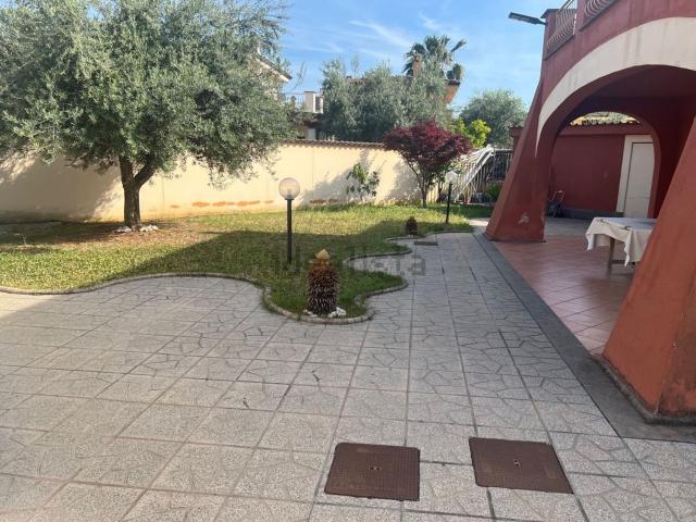 Casa in vendita a Prato Fiorito, Roma Capitale