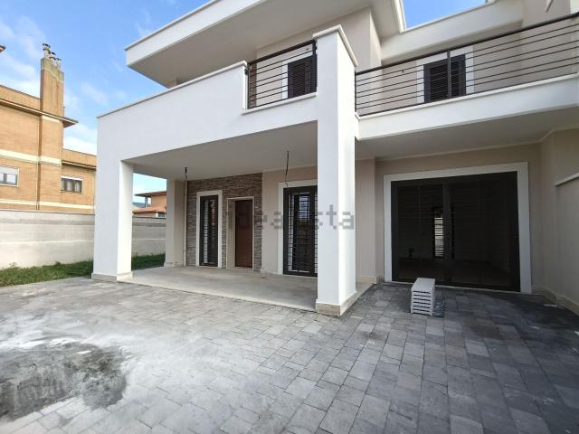 Casa in vendita a Lido di Enea, Roma Capitale