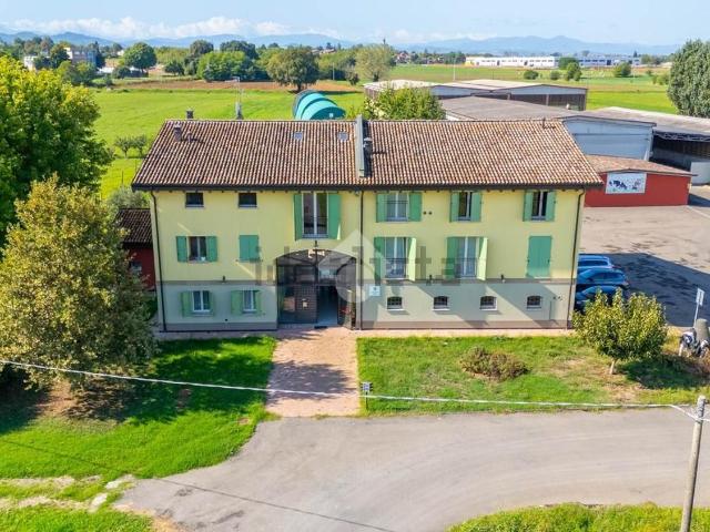 Casa in vendita a Cavriago-San Nicolò, Cavriago