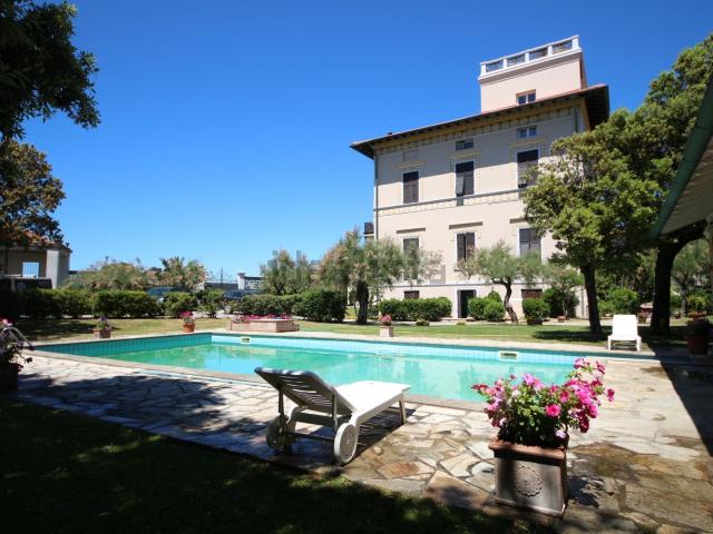 Casa in vendita a Marina di Pisa, Pisa