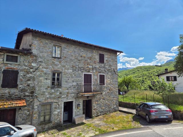 Casa in vendita a Unione Comuni Garfagnana, Piazza Al Serchio