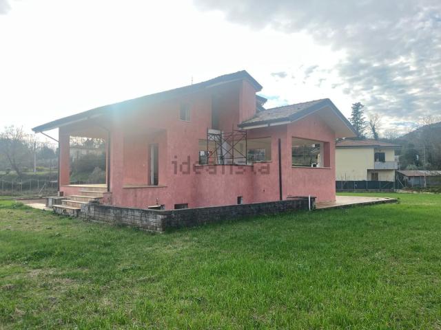 Casa in vendita a Sezze, Latina