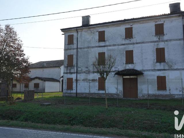 Casa in vendita a Unione Comuni Modenesi Area Nord, Cavezzo