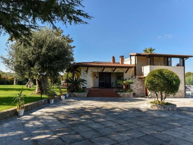 Casa in vendita a Casello Cavuzzi, Puglia