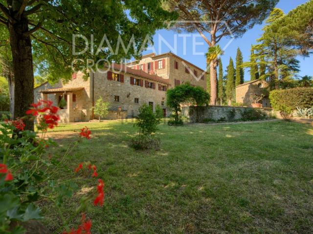 Casa in vendita a Cortona, Toscana
