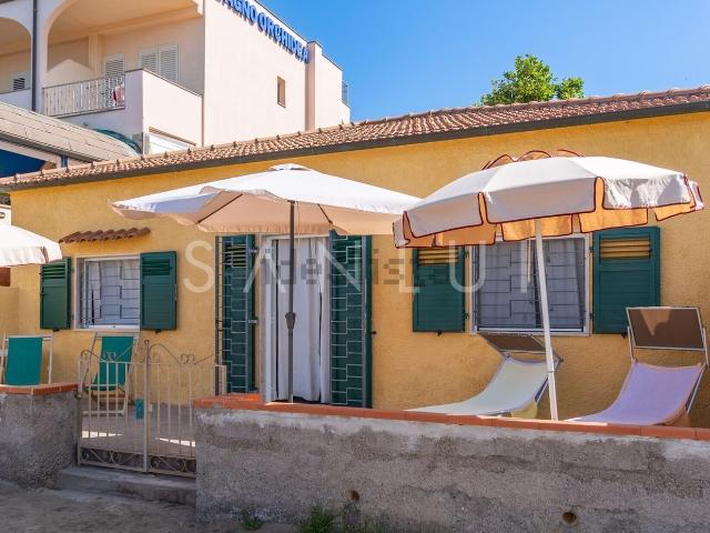 Casa in vendita a Follonica, Toscana
