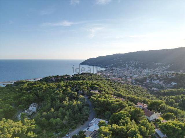 Casa in vendita a Andora, Liguria