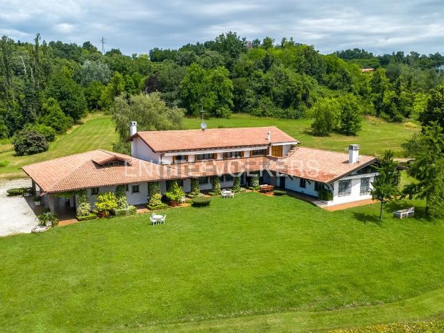 Casa in vendita a Susegana, Veneto
