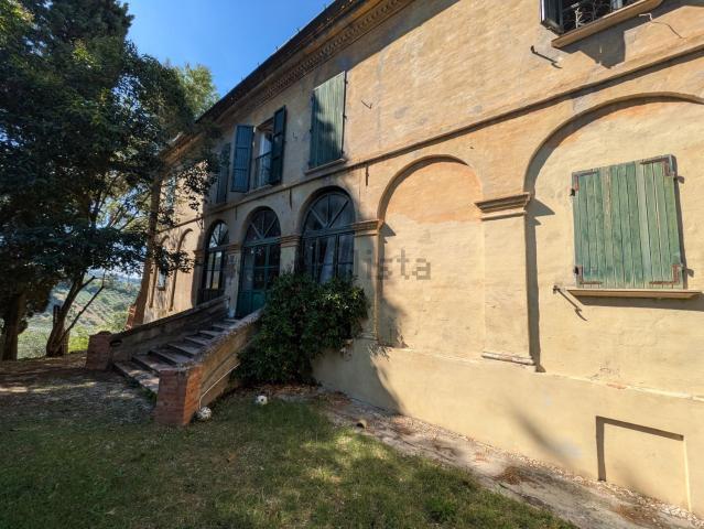 Casa in vendita a Vallefoglia, Marche