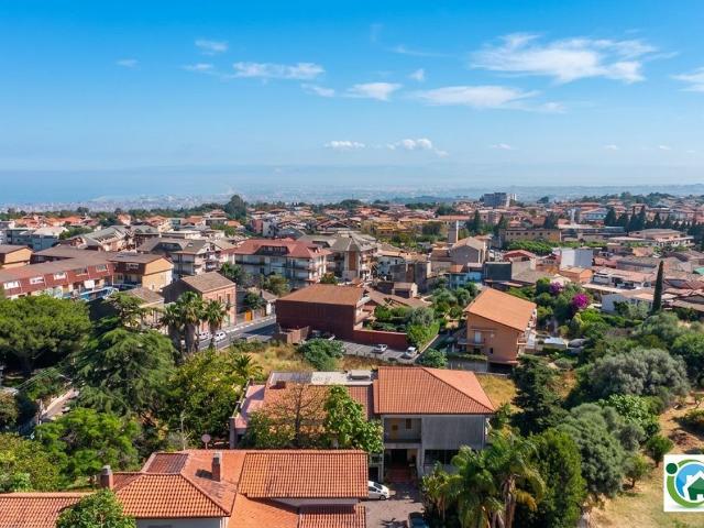 Casa in vendita a Sant'agata Li Battiati, Sicilia