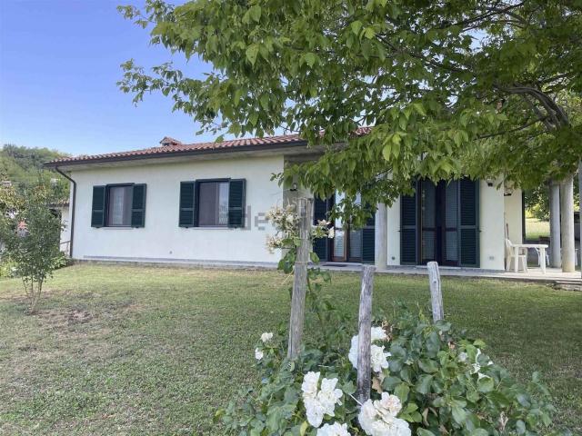 Casa in vendita a Menconico, Lombardia