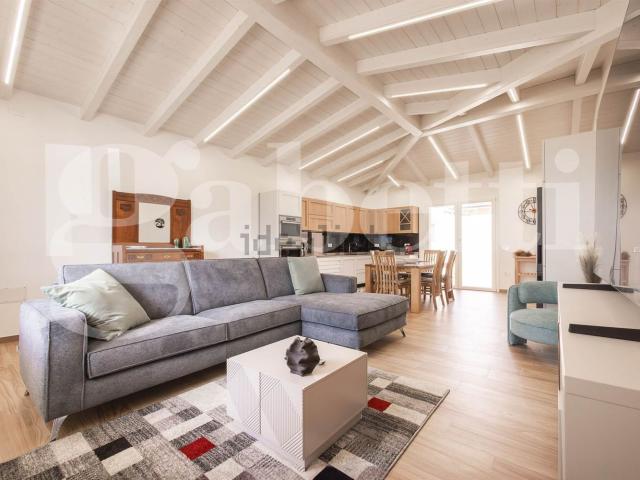 Casa in vendita a Sinnai, Sardigna/Sardegna
