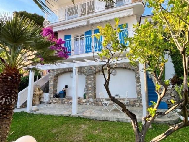 Casa in vendita a Andora, Liguria