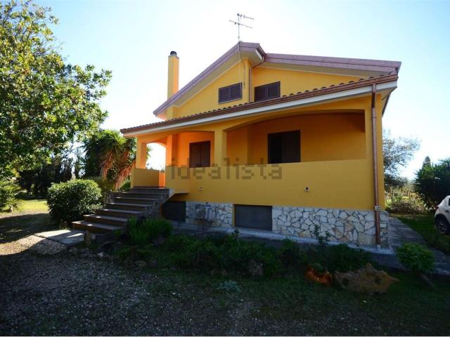 Casa in vendita a Olmedo, Sardigna/Sardegna