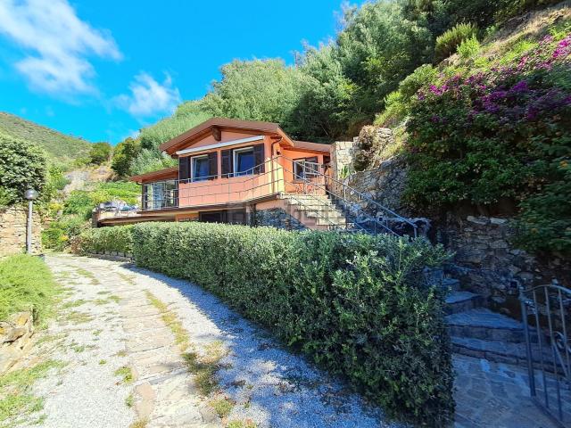 Casa in vendita a Sestri Levante, Liguria