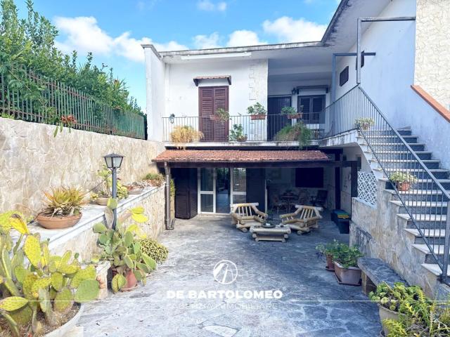 Casa in vendita a Leporano, Taranto