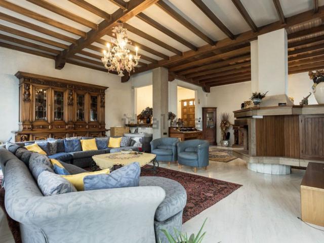 Casa in vendita a Capriate San Gervasio, Lombardia