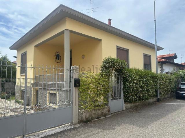 Casa in vendita a Cascina Aguzzafame, Vigevano