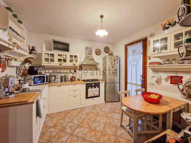 Casa in vendita a Vittoria Apuana, Forte Dei Marmi