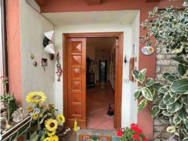 Casa in vendita a Orte Scalo - Parco delle Ginestre, Orte