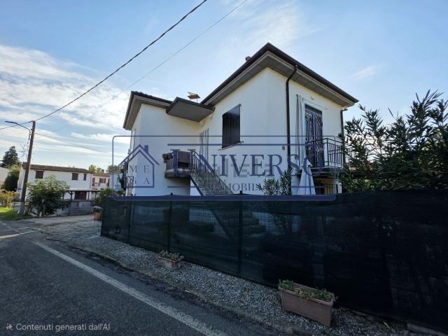 Casa in vendita a Mairano, Casteggio