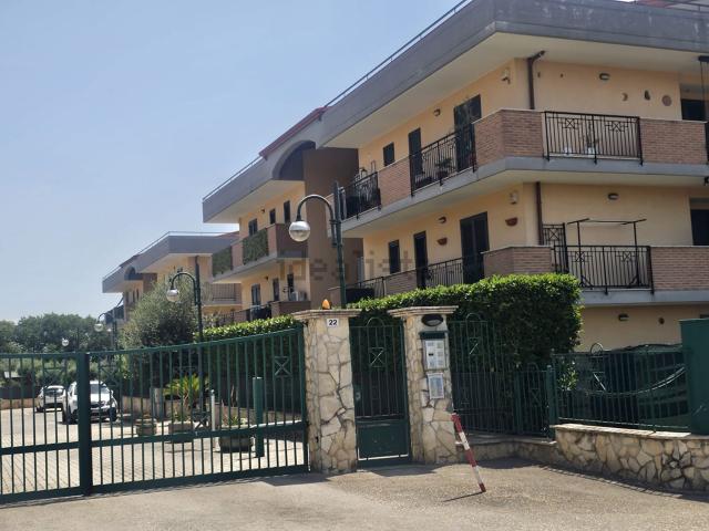 Casa in vendita a Quartiere San Valentino, Cisterna Di Latina