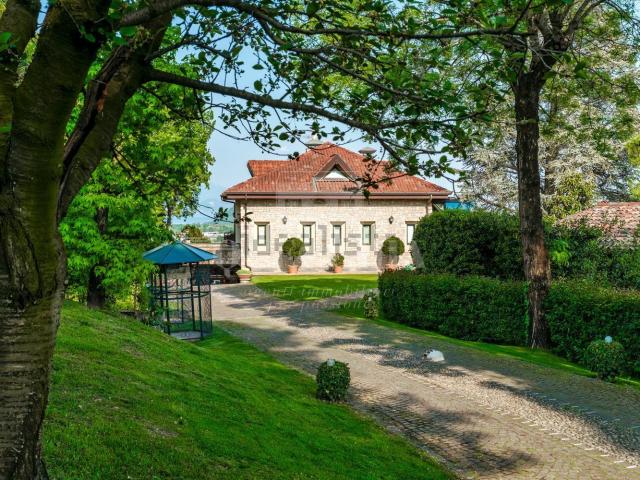 Casa in vendita a Polpenazze, Lombardia