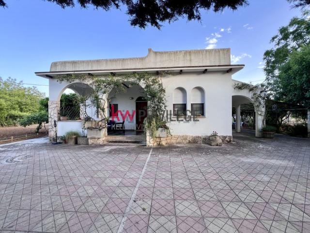 Casa in vendita a Puglia, Brindisi