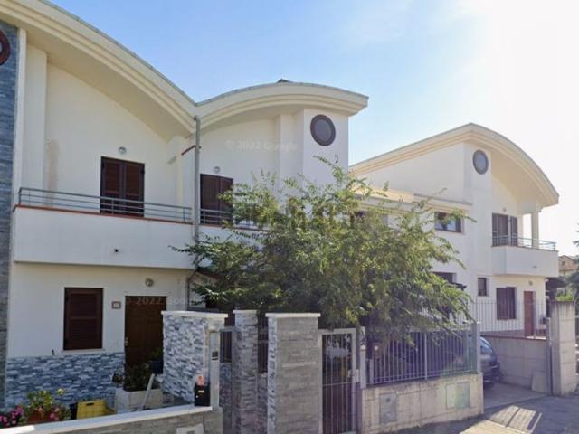 Casa in vendita a Città Sant'angelo, Abruzzo
