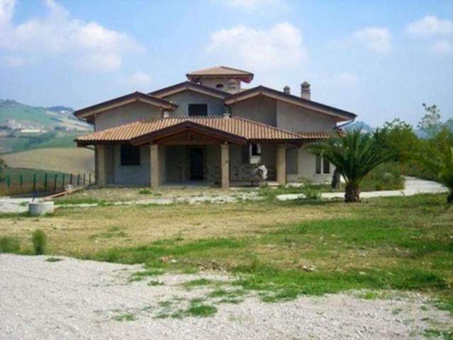 Casa in vendita a Teramo, Abruzzo