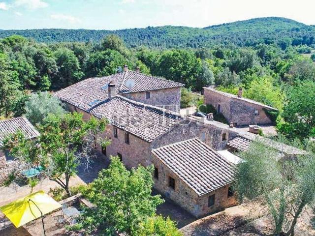 Casa in vendita a Sovicille, Toscana