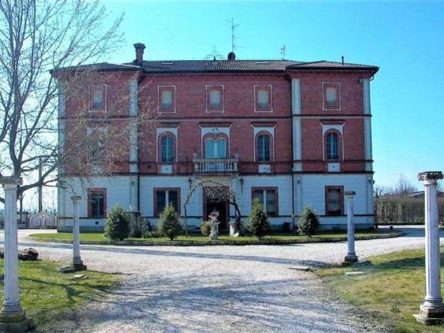 Casa in vendita a Via Nuova, Medicina